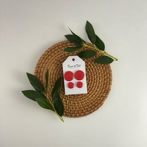 NEW Terra & Tint Circle Stud Earring Set